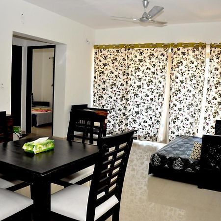 2Bhk Lake View Apartment Лаваса Экстерьер фото