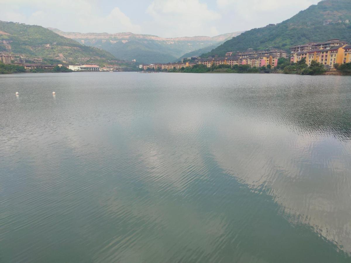 2Bhk Lake View Apartment Лаваса Экстерьер фото
